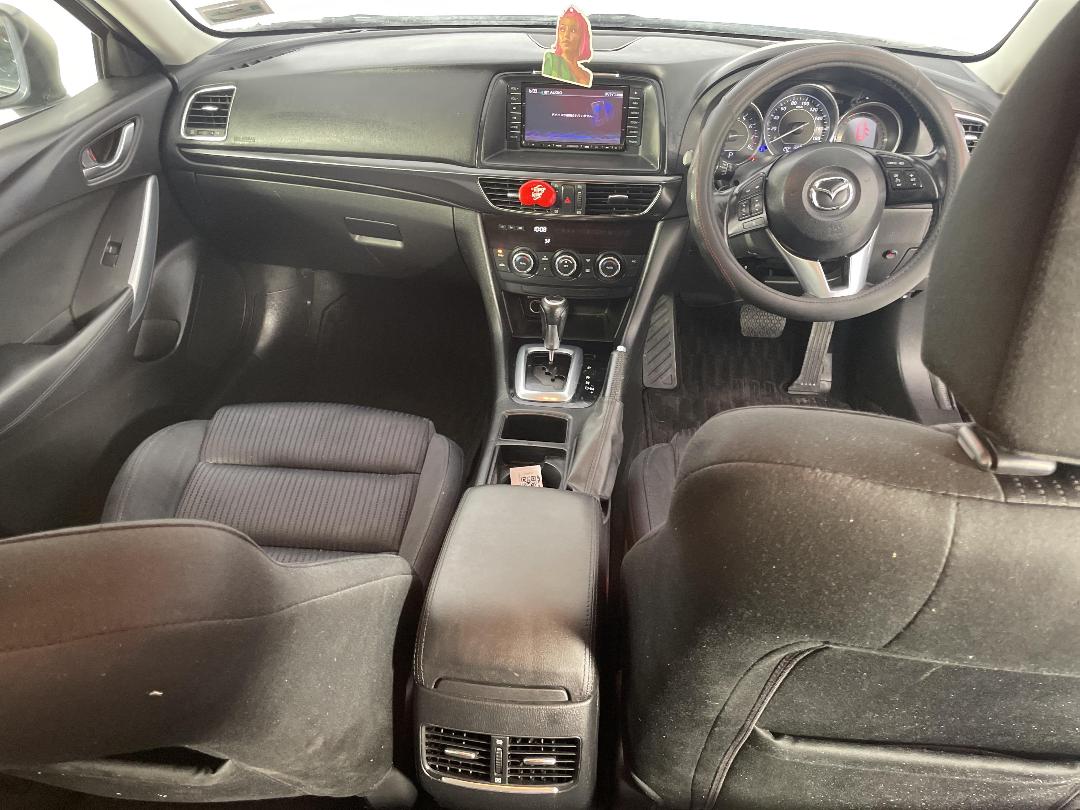 Photo '18' of Mazda Atenza