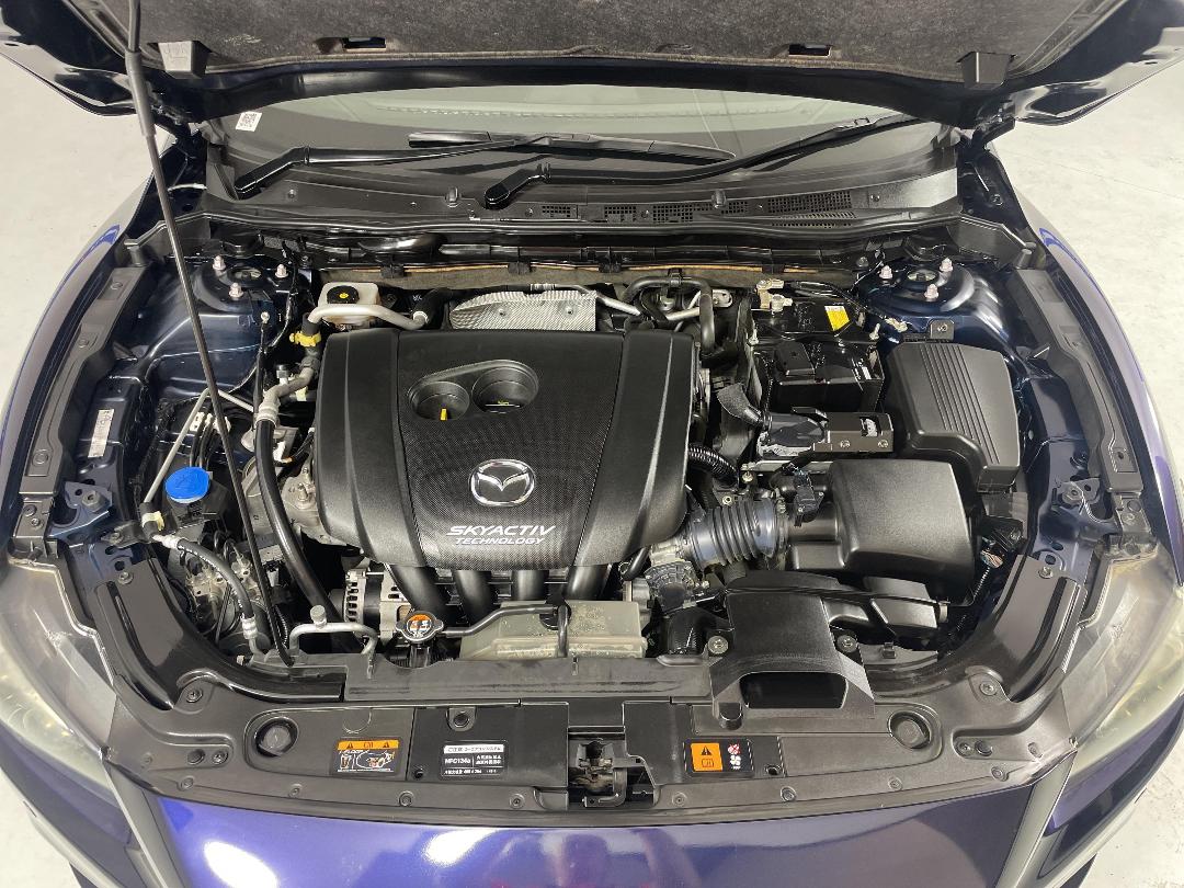 Photo '13' of Mazda Atenza