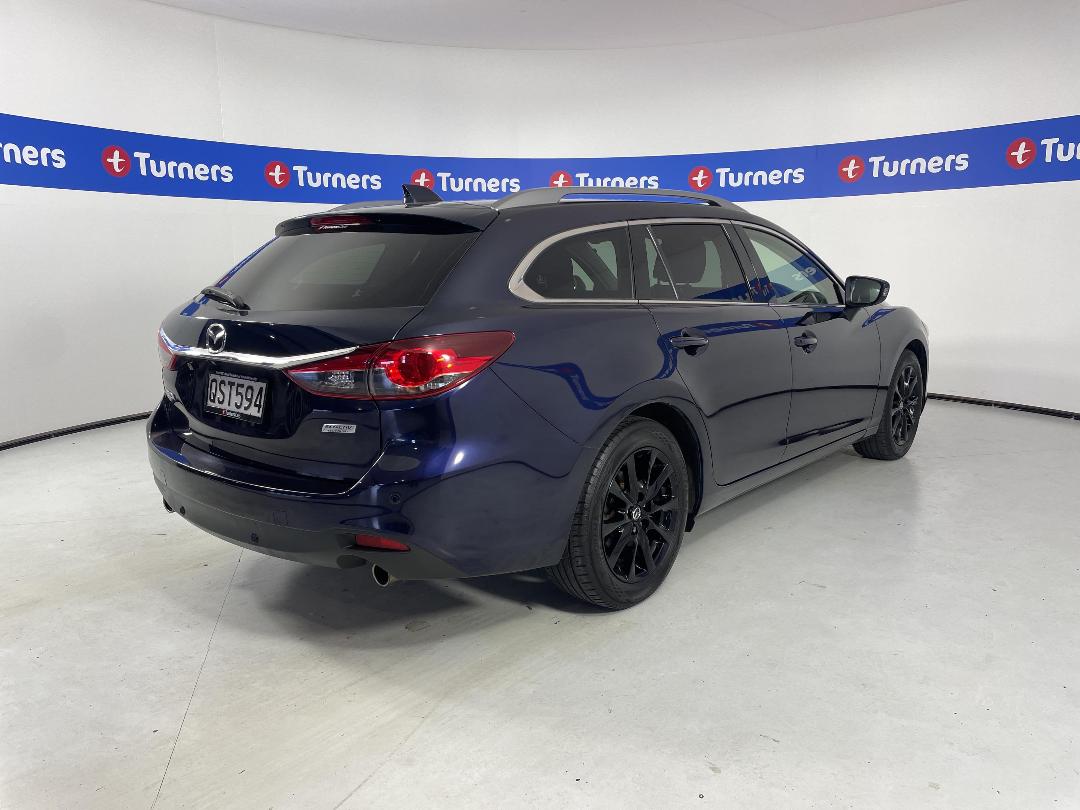 Photo '7' of Mazda Atenza