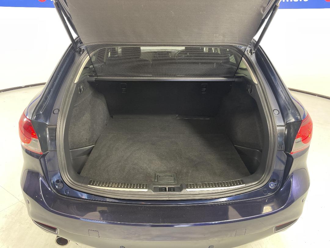 Photo '14' of Mazda Atenza