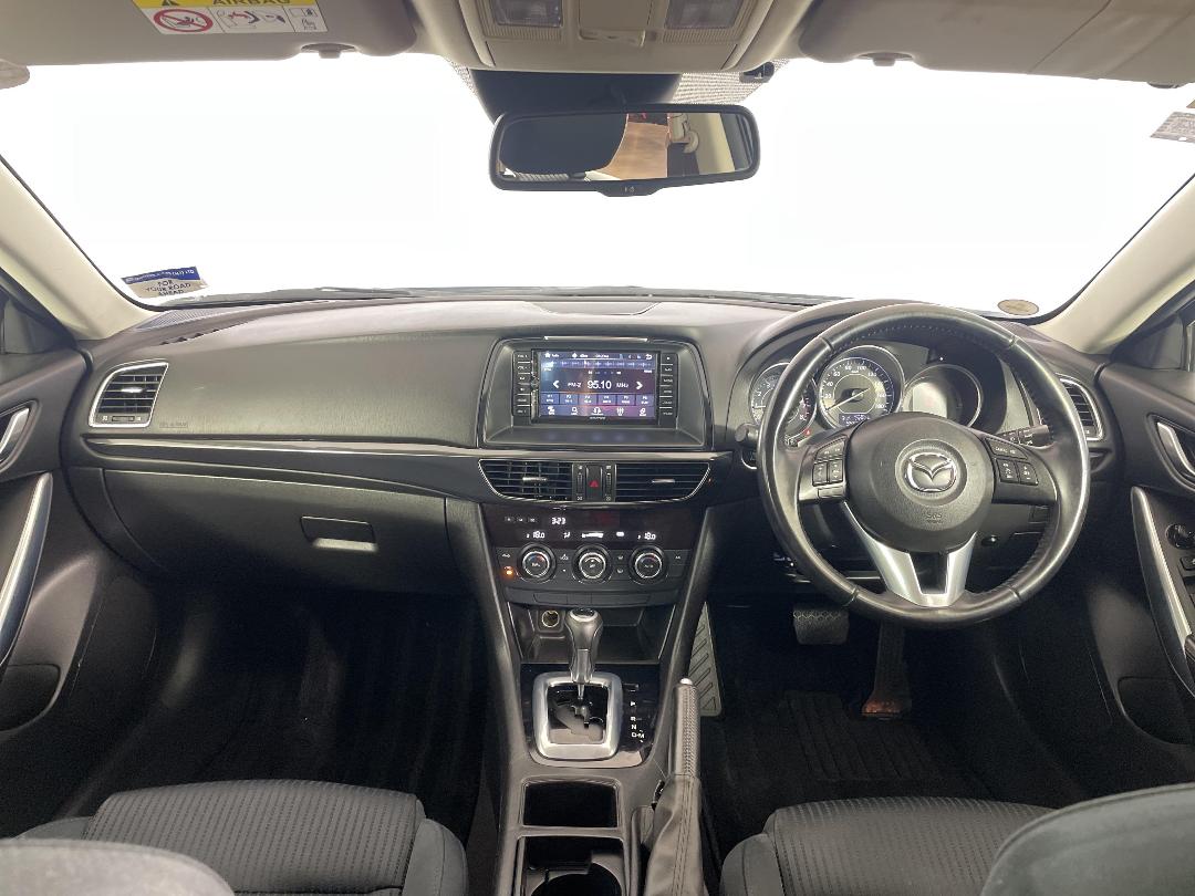 Photo '17' of Mazda Atenza