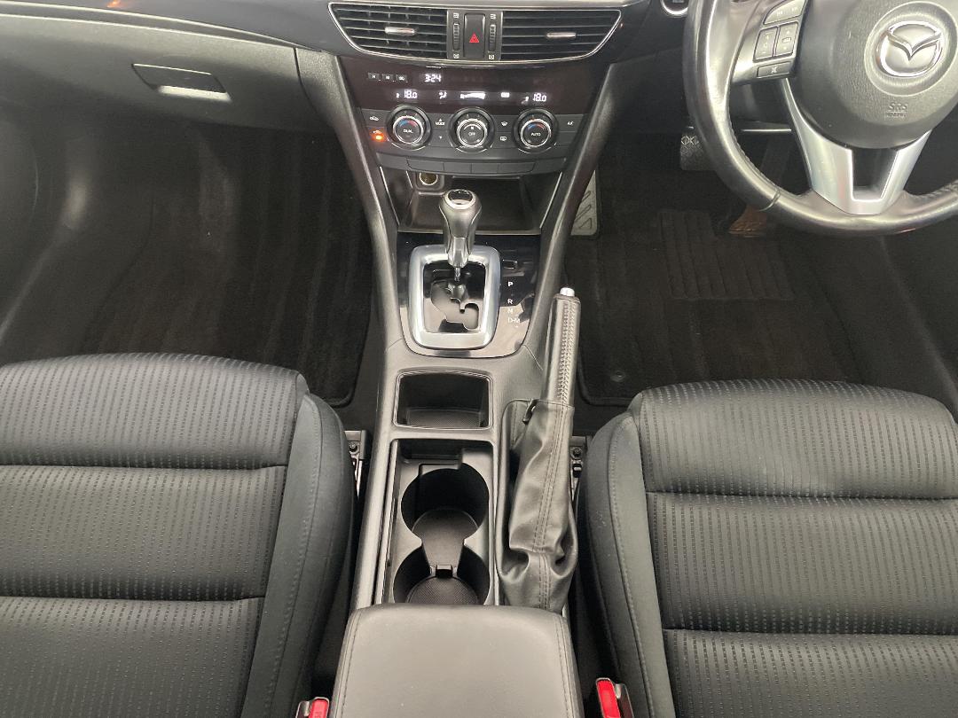 Photo '18' of Mazda Atenza