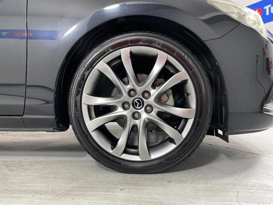 Photo '9' of Mazda Atenza