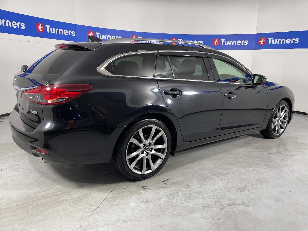 Photo '7' of Mazda Atenza