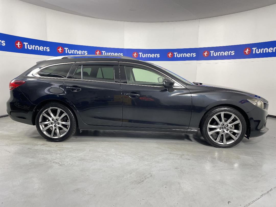 Photo '23' of Mazda Atenza