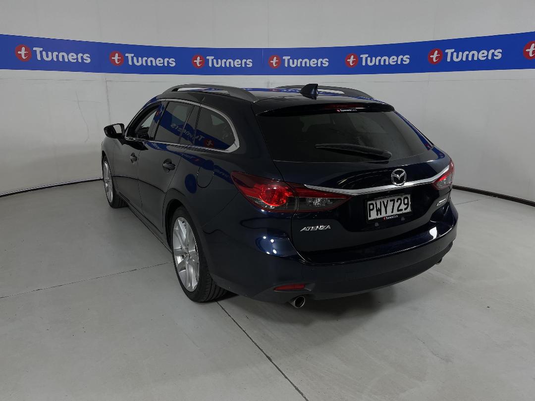 Photo '5' of Mazda Atenza