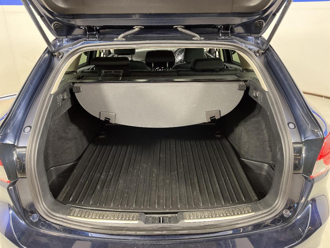 Photo '14' of Mazda Atenza