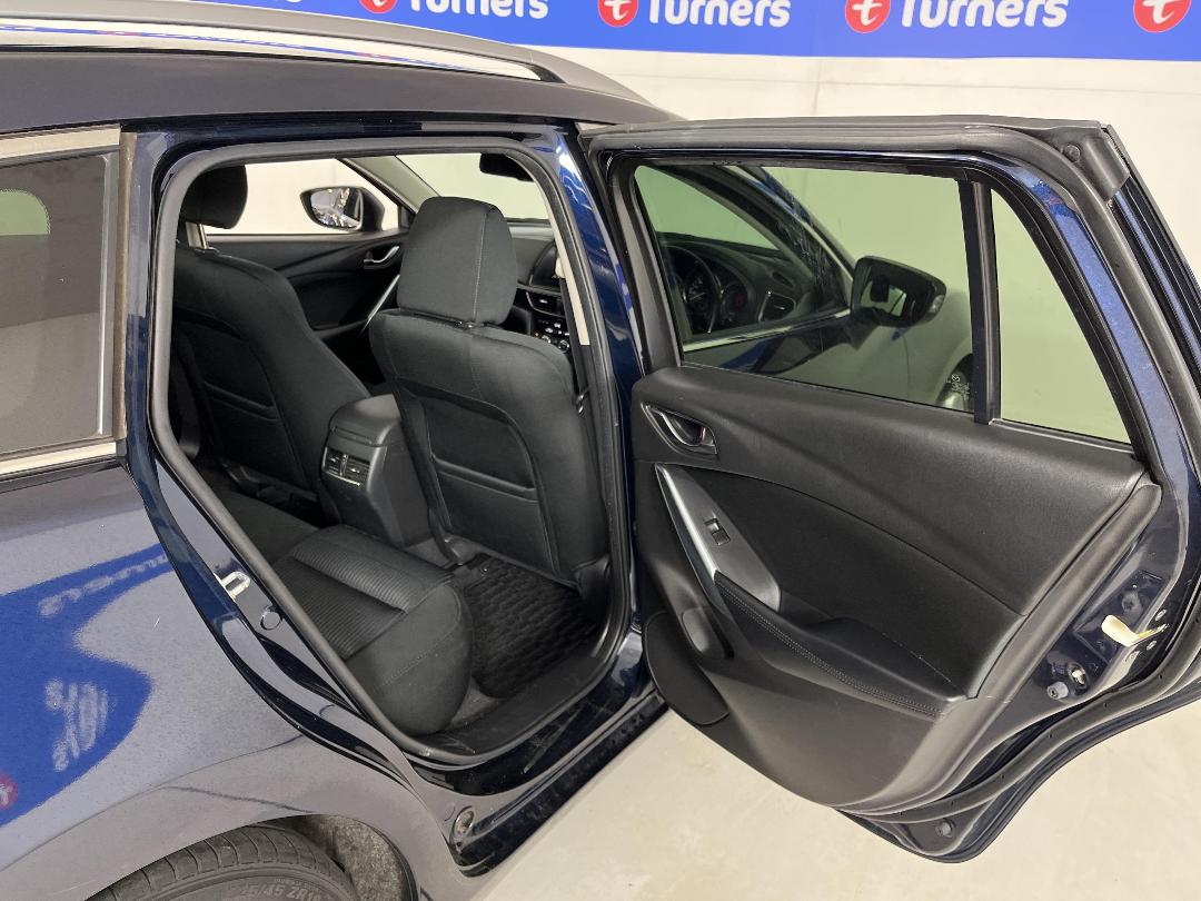 Photo '19' of Mazda Atenza