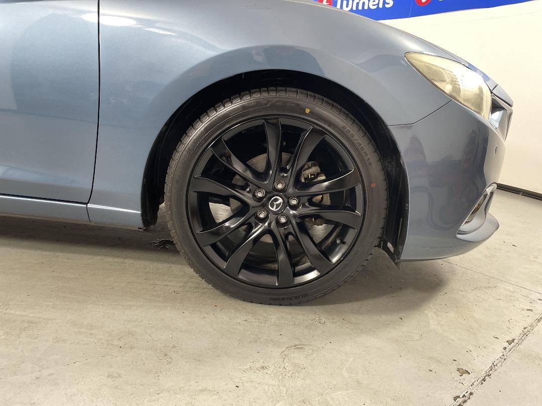 Photo '9' of Mazda Atenza