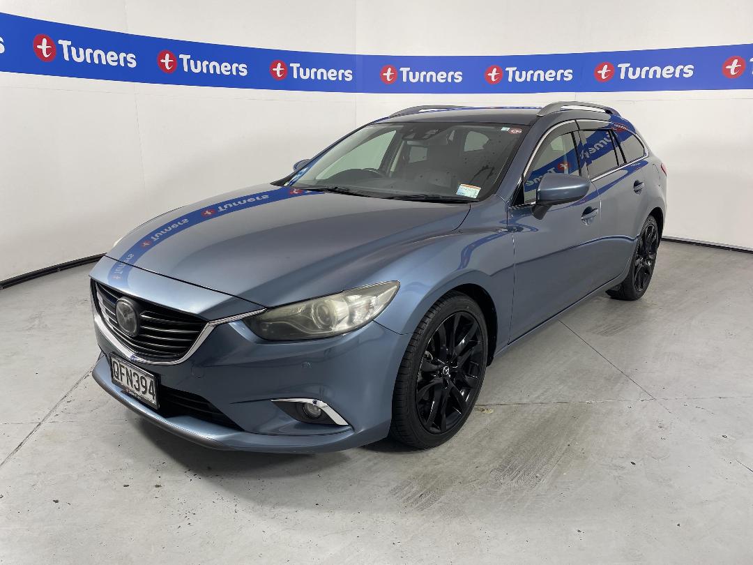 Photo '4' of Mazda Atenza