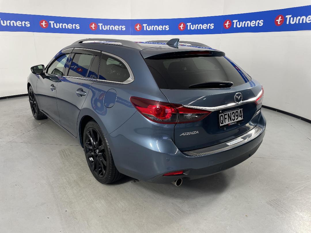 Photo '5' of Mazda Atenza