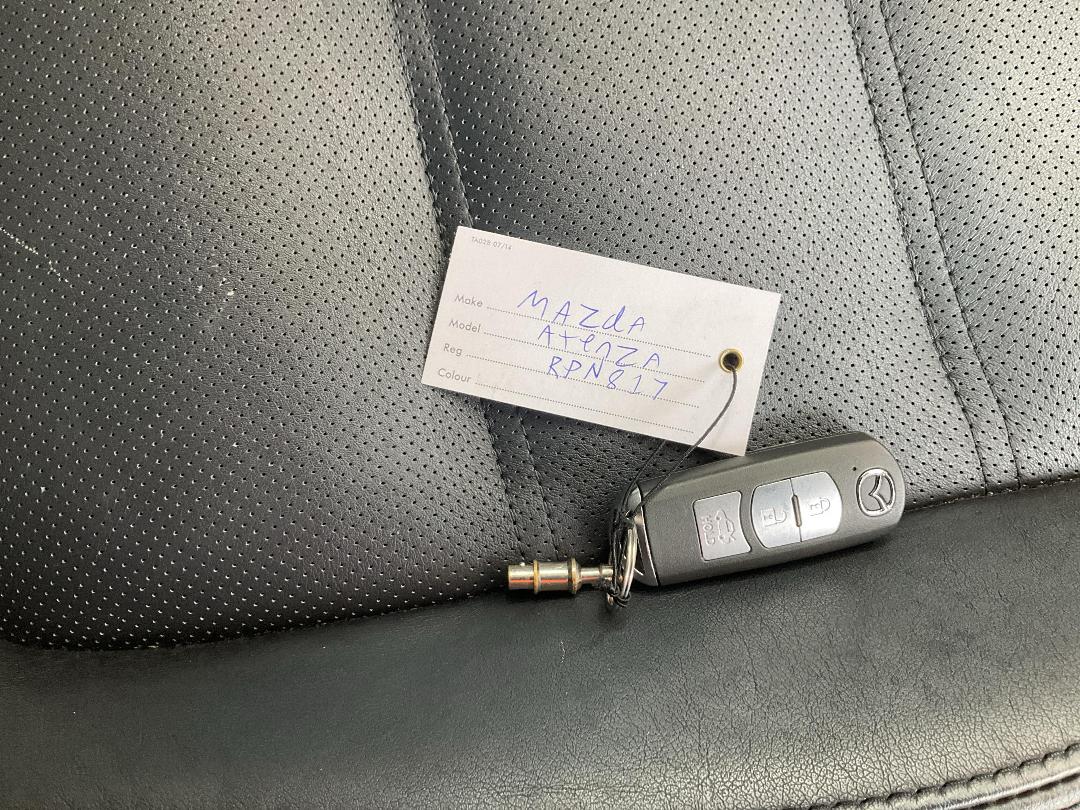 Photo '17' of Mazda Atenza Photo '17' of Mazda Atenza