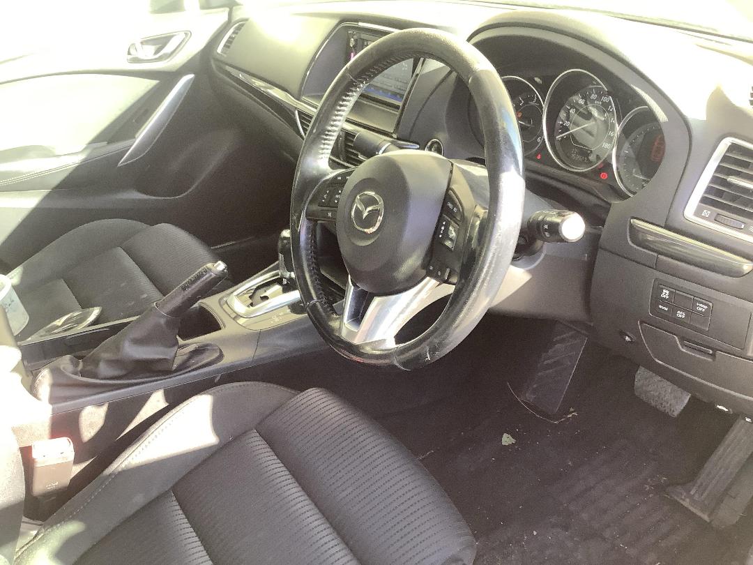 Photo '14' of Mazda Atenza