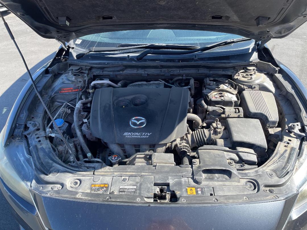 Photo '6' of Mazda Atenza