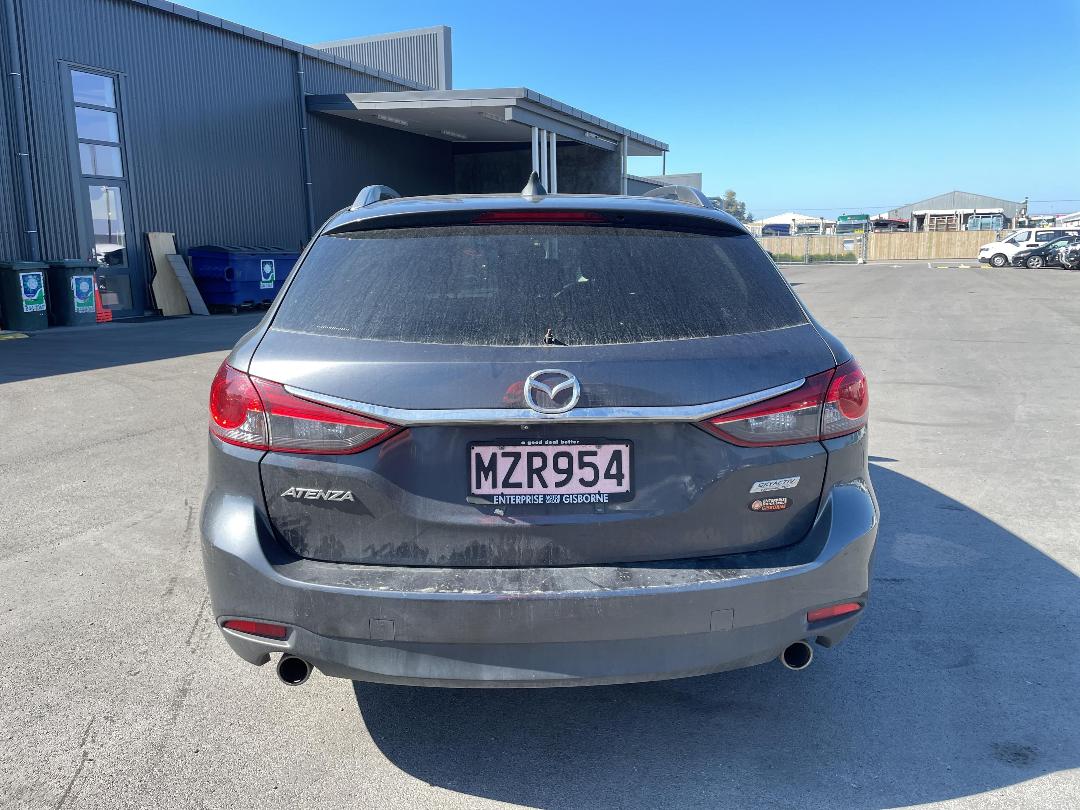 Photo '11' of Mazda Atenza