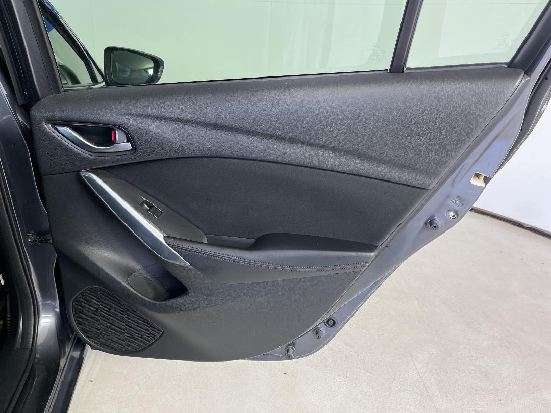 Photo '19' of Mazda Atenza Photo '19' of Mazda Atenza