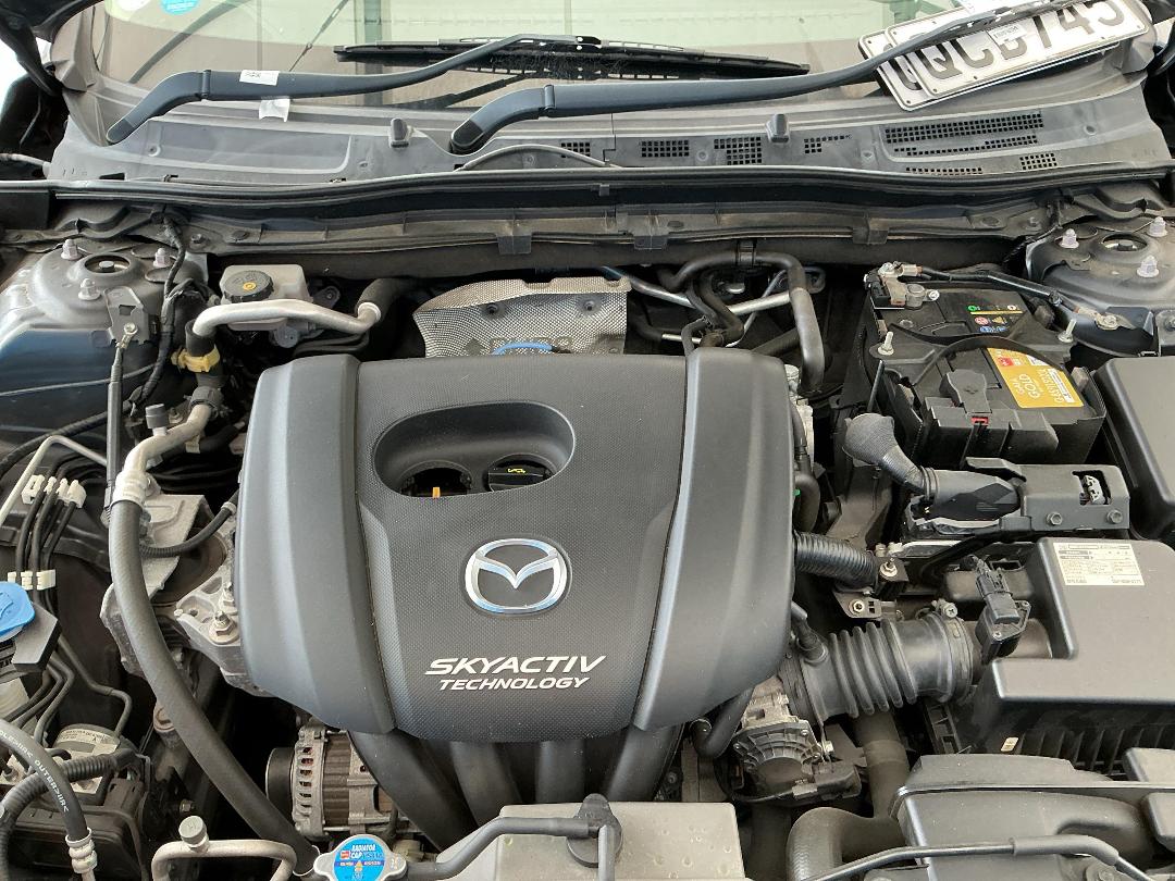 Photo '14' of Mazda Axela