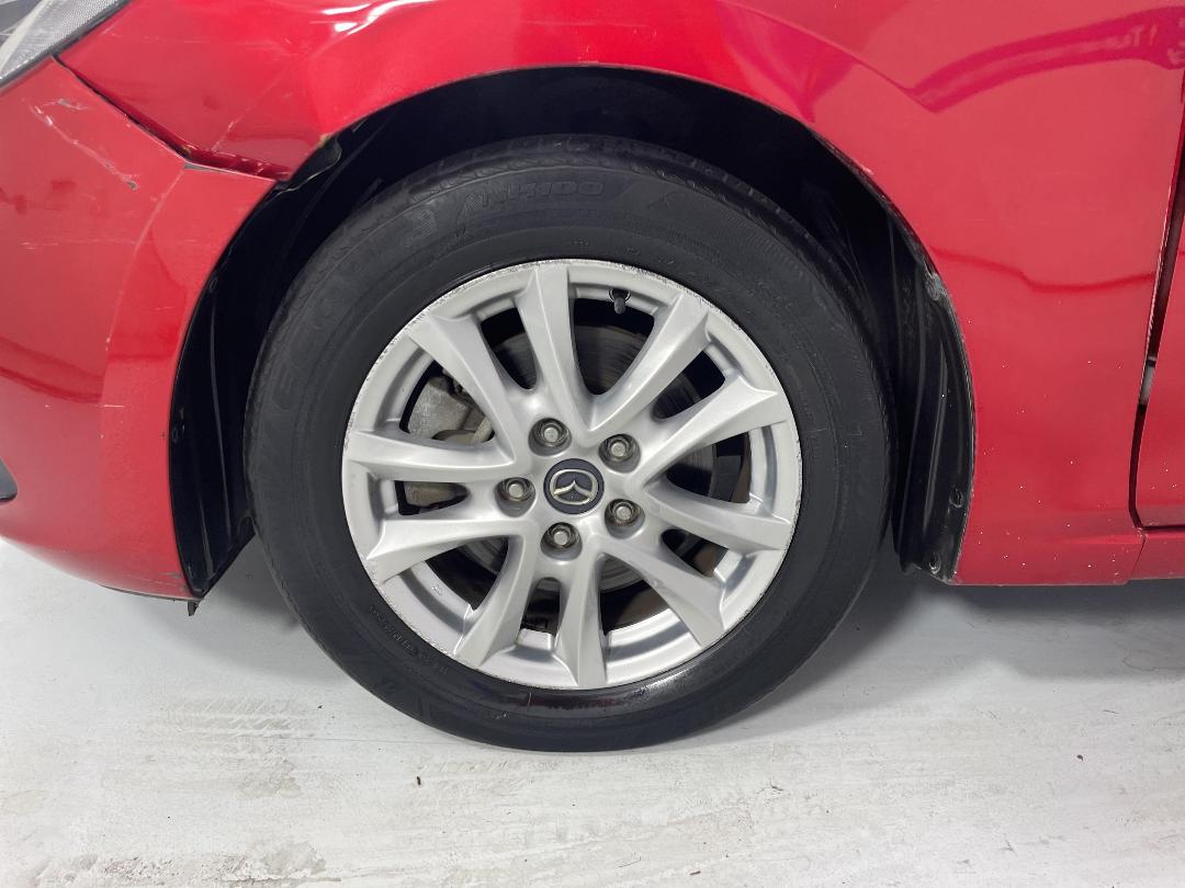 Photo '10' of Mazda Axela