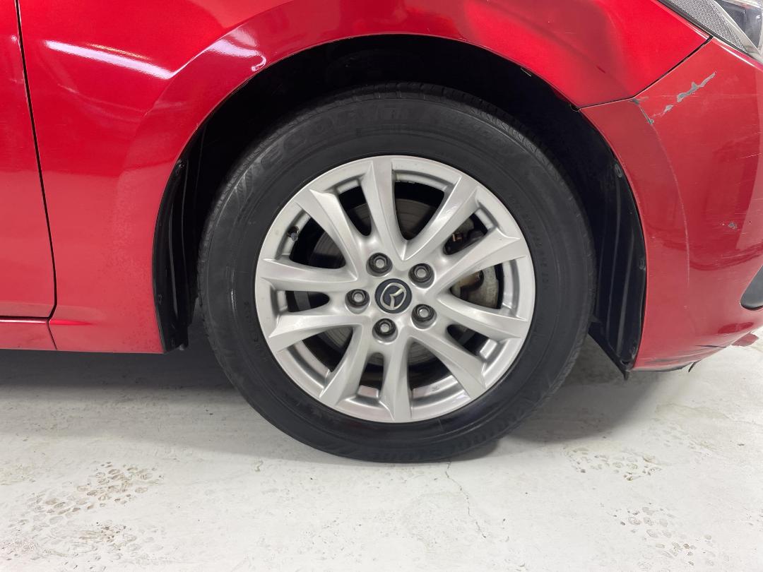 Photo '9' of Mazda Axela