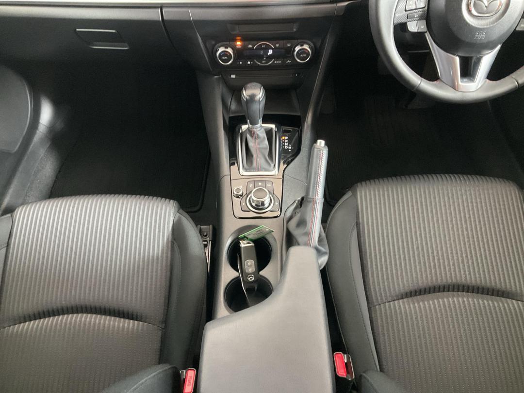 Photo '18' of Mazda Axela Photo '18' of Mazda Axela