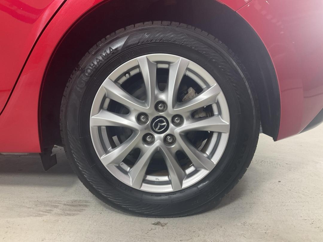 Photo '11' of Mazda Axela Photo '11' of Mazda Axela