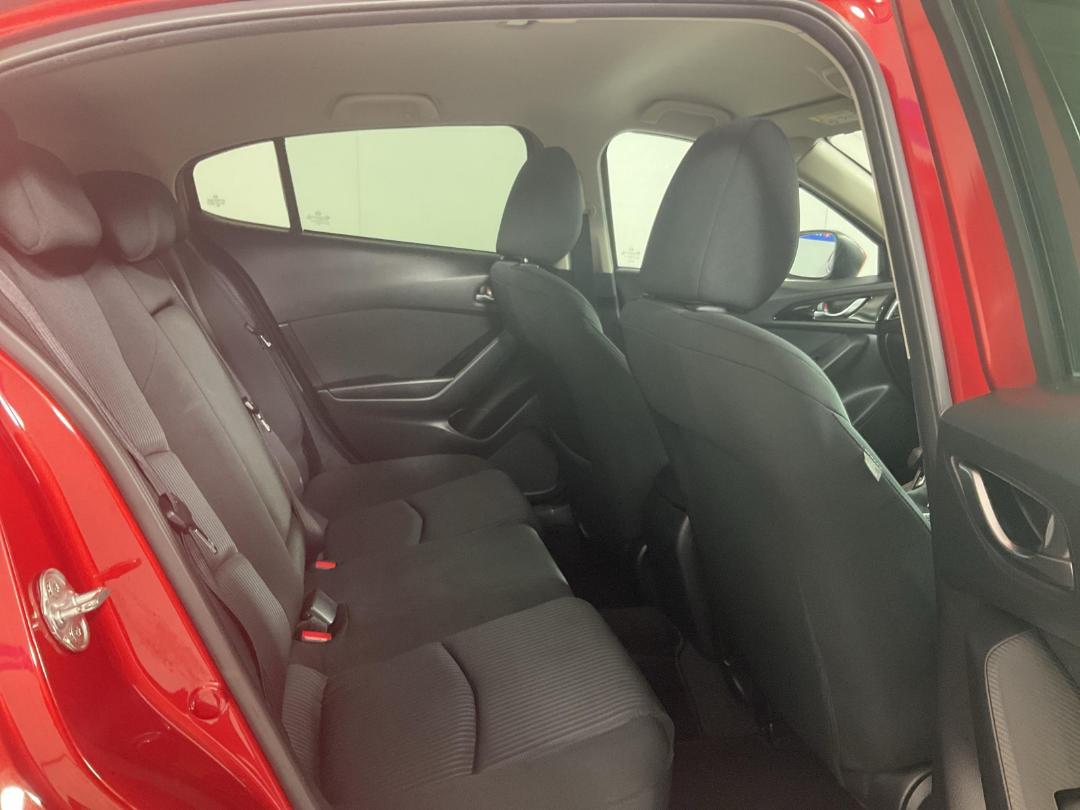 Photo '20' of Mazda Axela Photo '20' of Mazda Axela