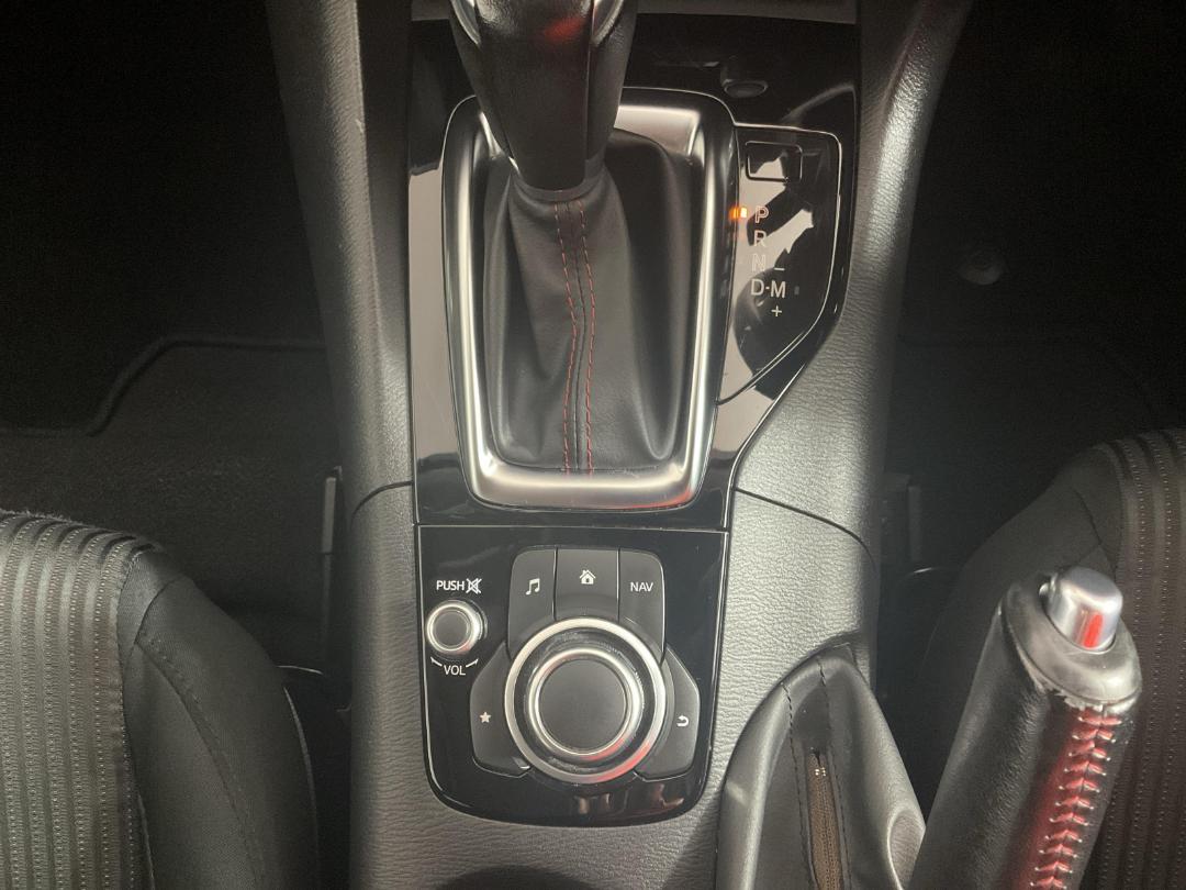 Photo '18' of Mazda Axela Photo '18' of Mazda Axela