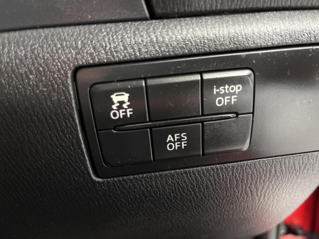 Photo '25' of Mazda Axela Photo '25' of Mazda Axela