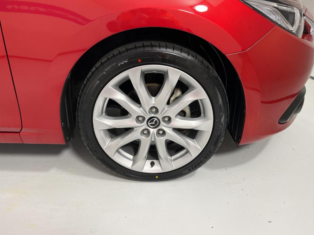 Photo '9' of Mazda Axela