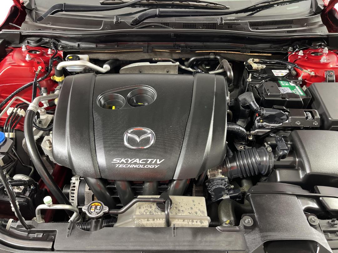 Photo '13' of Mazda Axela