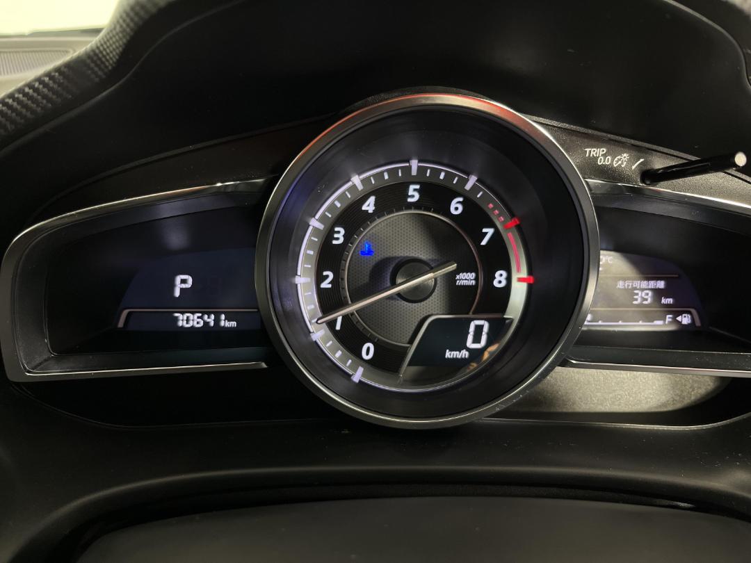 Photo '21' of Mazda Axela