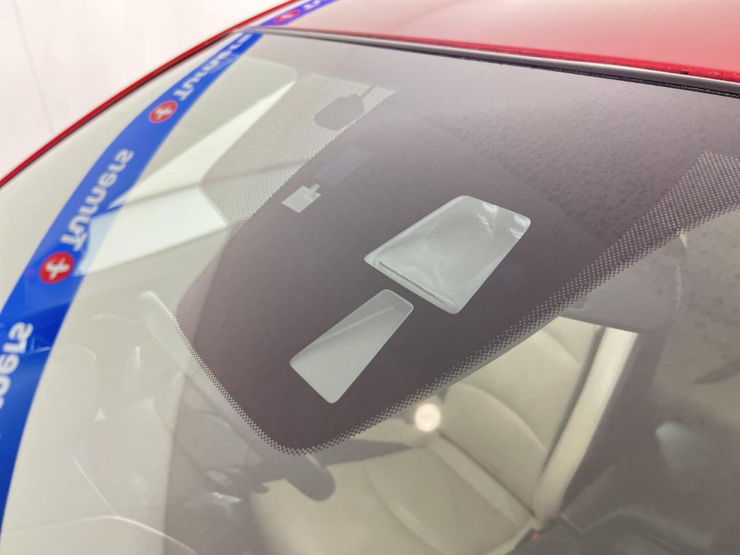 Photo '28' of Mazda Axela