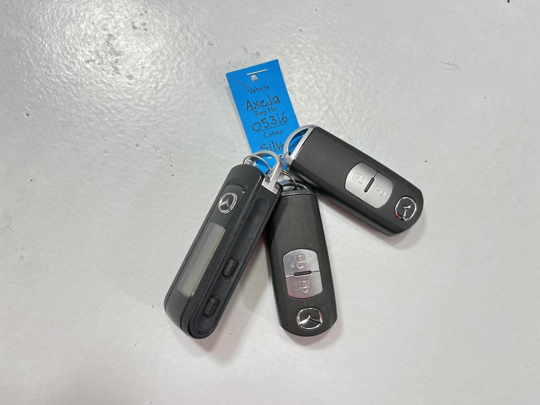 Photo '22' of Mazda Axela Photo '22' of Mazda Axela