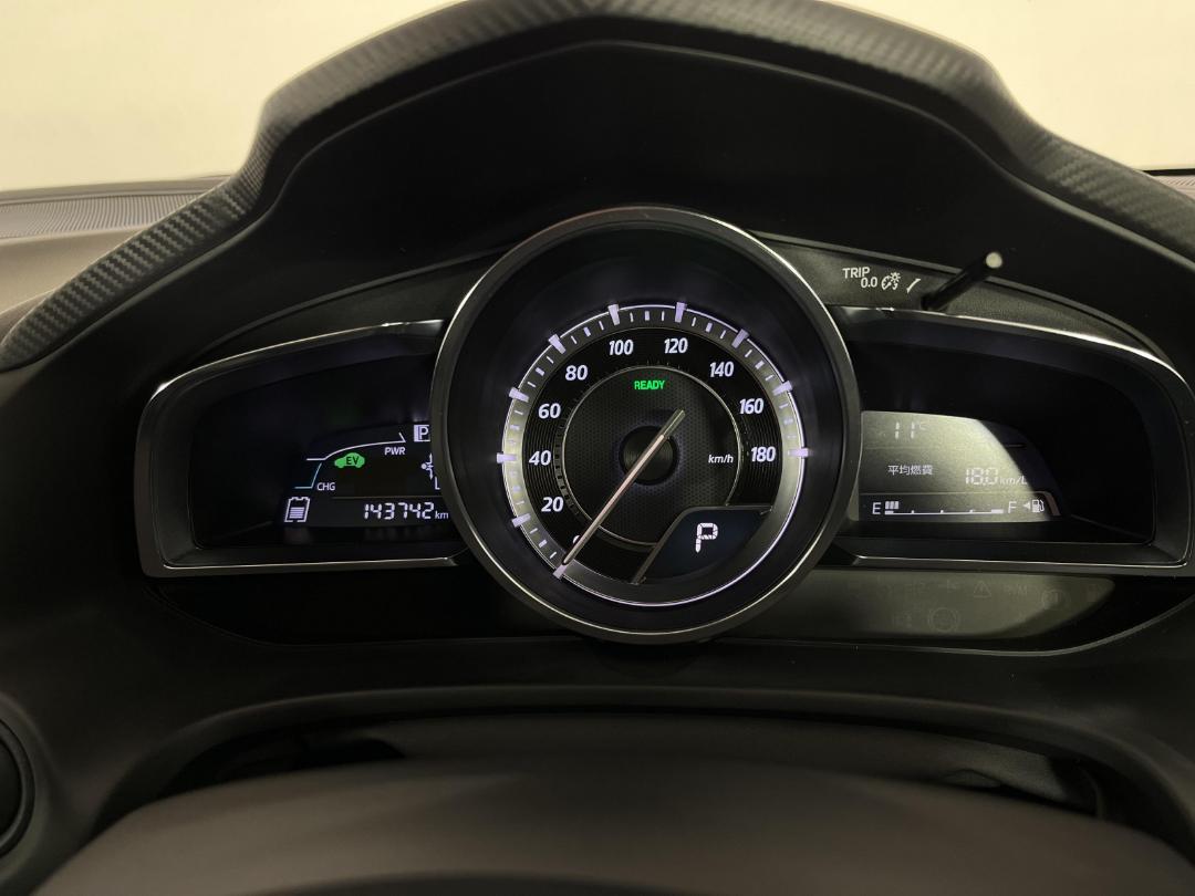 Photo '21' of Mazda Axela