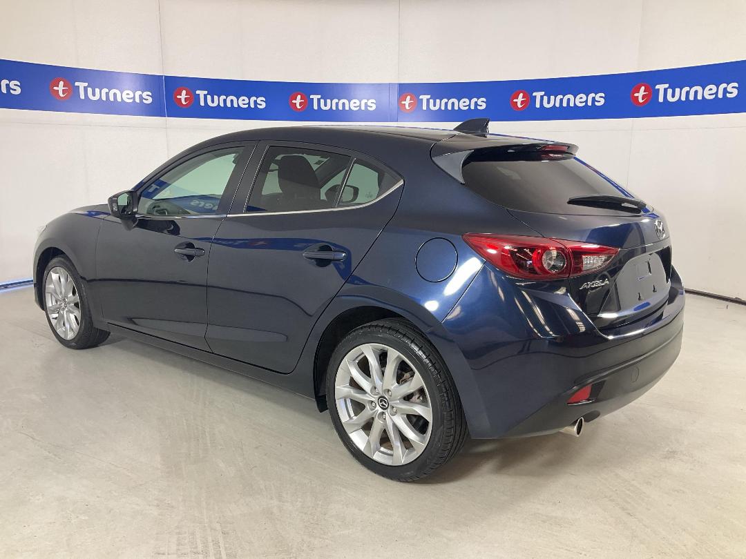 Photo '5' of Mazda Axela