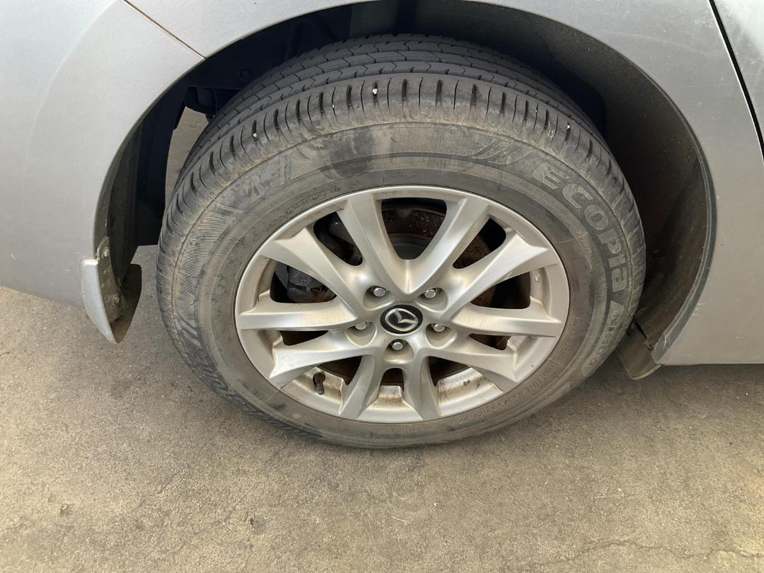 Photo '17' of Mazda Axela Photo '17' of Mazda Axela