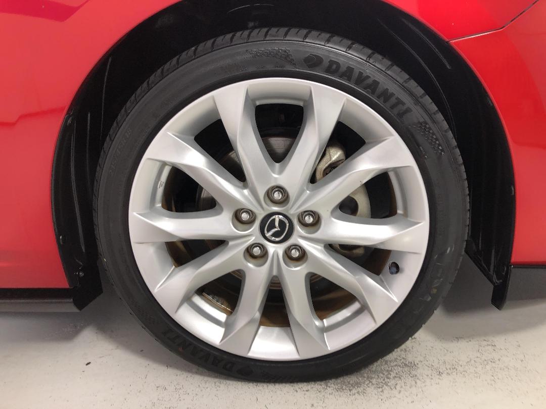 Photo '9' of Mazda Axela