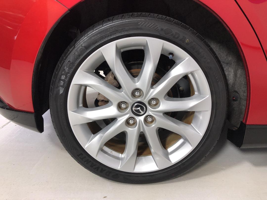 Photo '12' of Mazda Axela