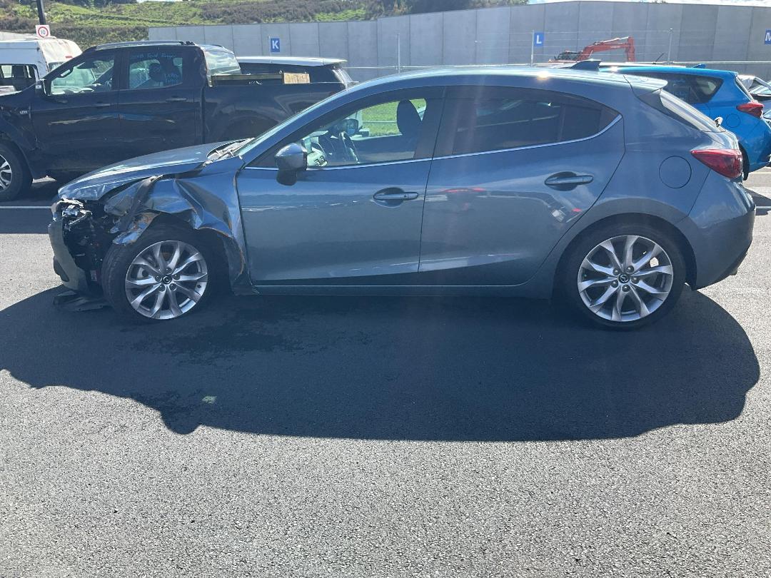 Photo '6' of Mazda Axela Photo '6' of Mazda Axela