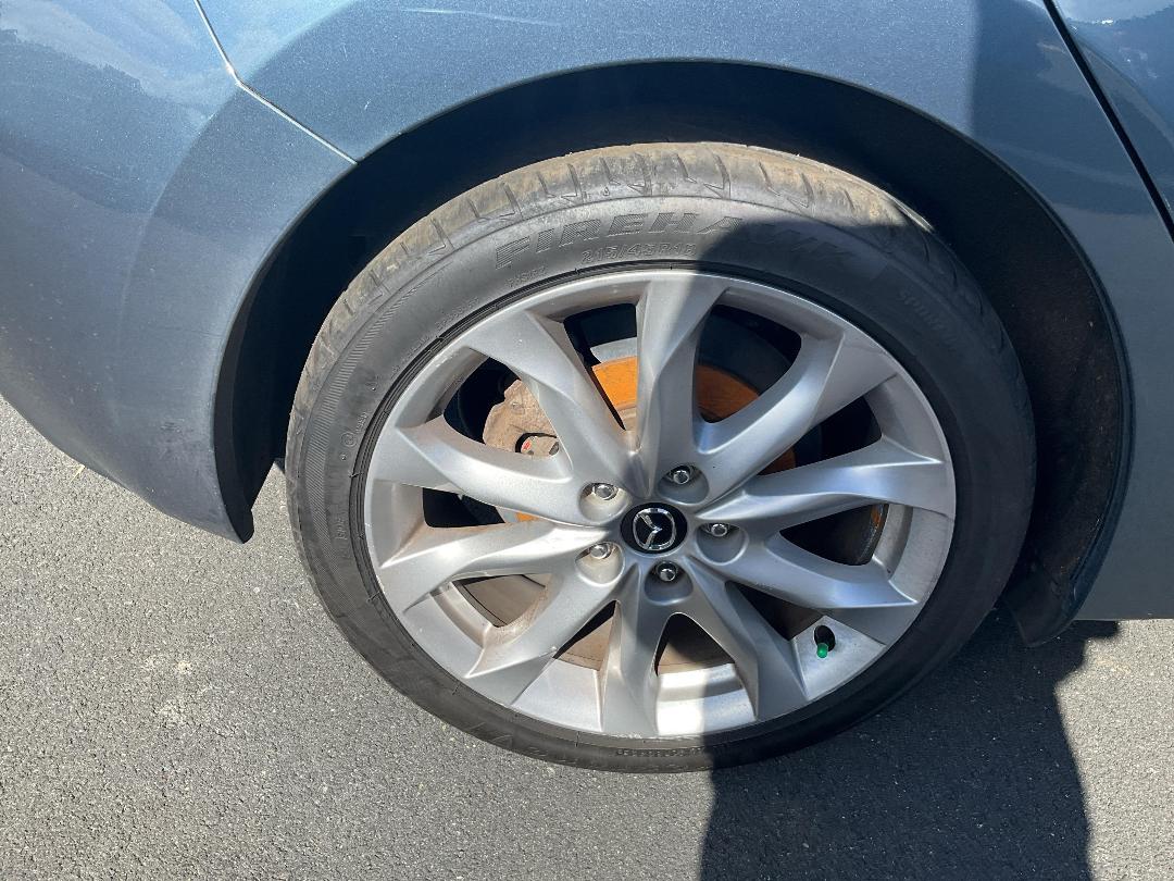 Photo '9' of Mazda Axela Photo '9' of Mazda Axela