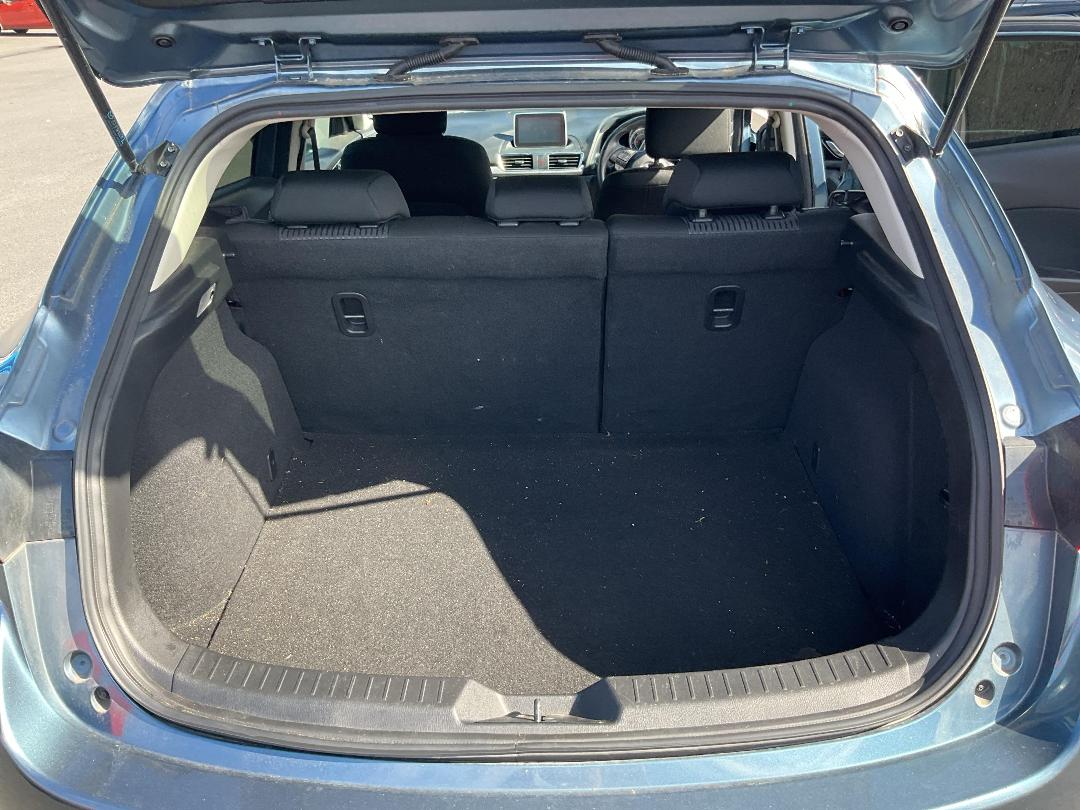 Photo '18' of Mazda Axela Photo '18' of Mazda Axela