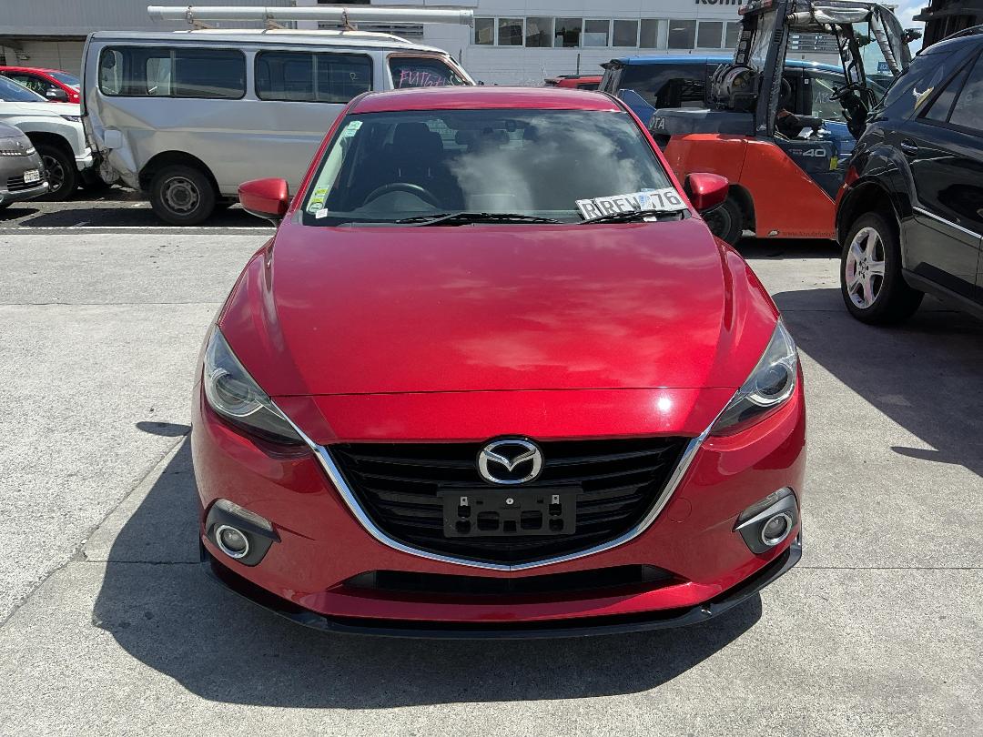 Photo '3' of Mazda Axela Photo '3' of Mazda Axela