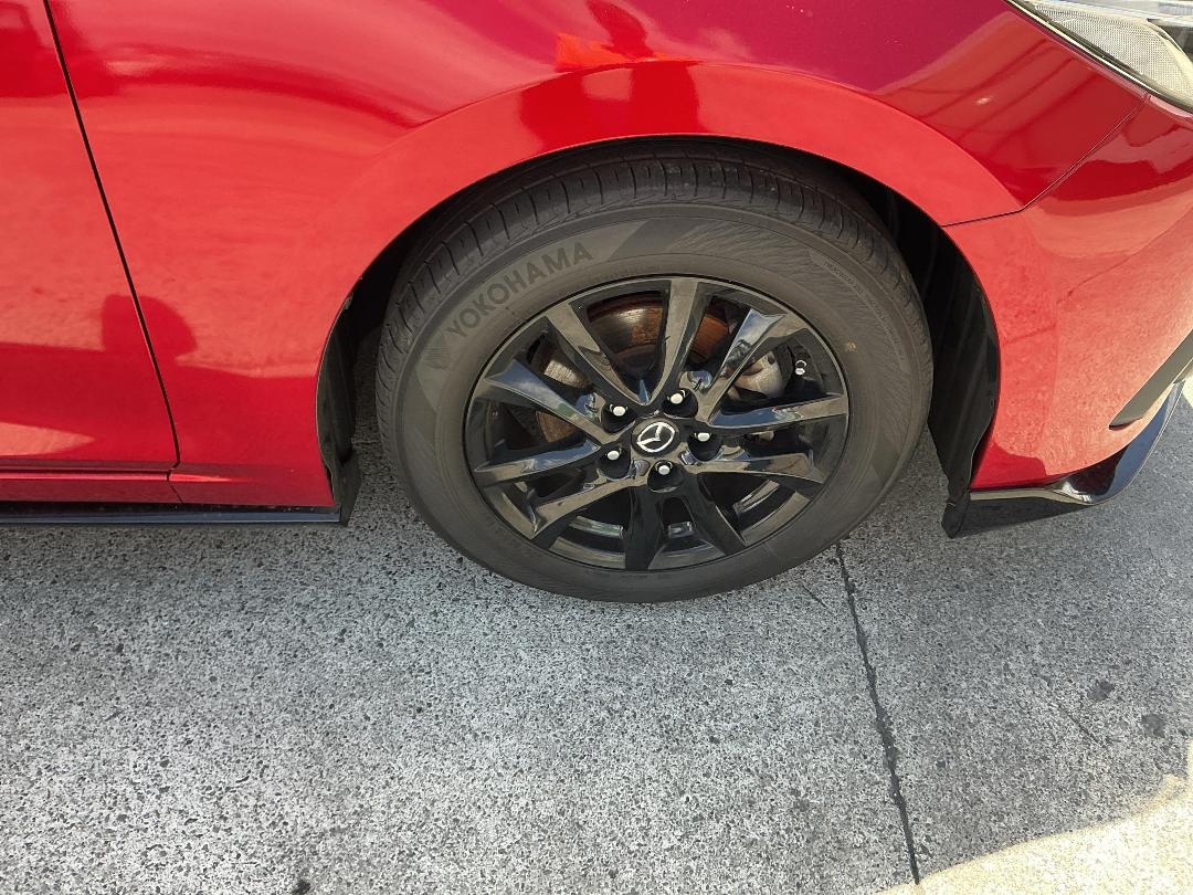 Photo '2' of Mazda Axela Photo '2' of Mazda Axela