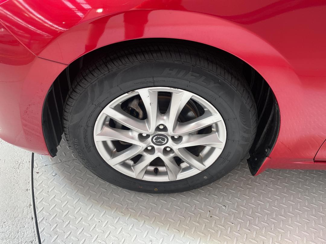 Photo '10' of Mazda Axela Photo '10' of Mazda Axela