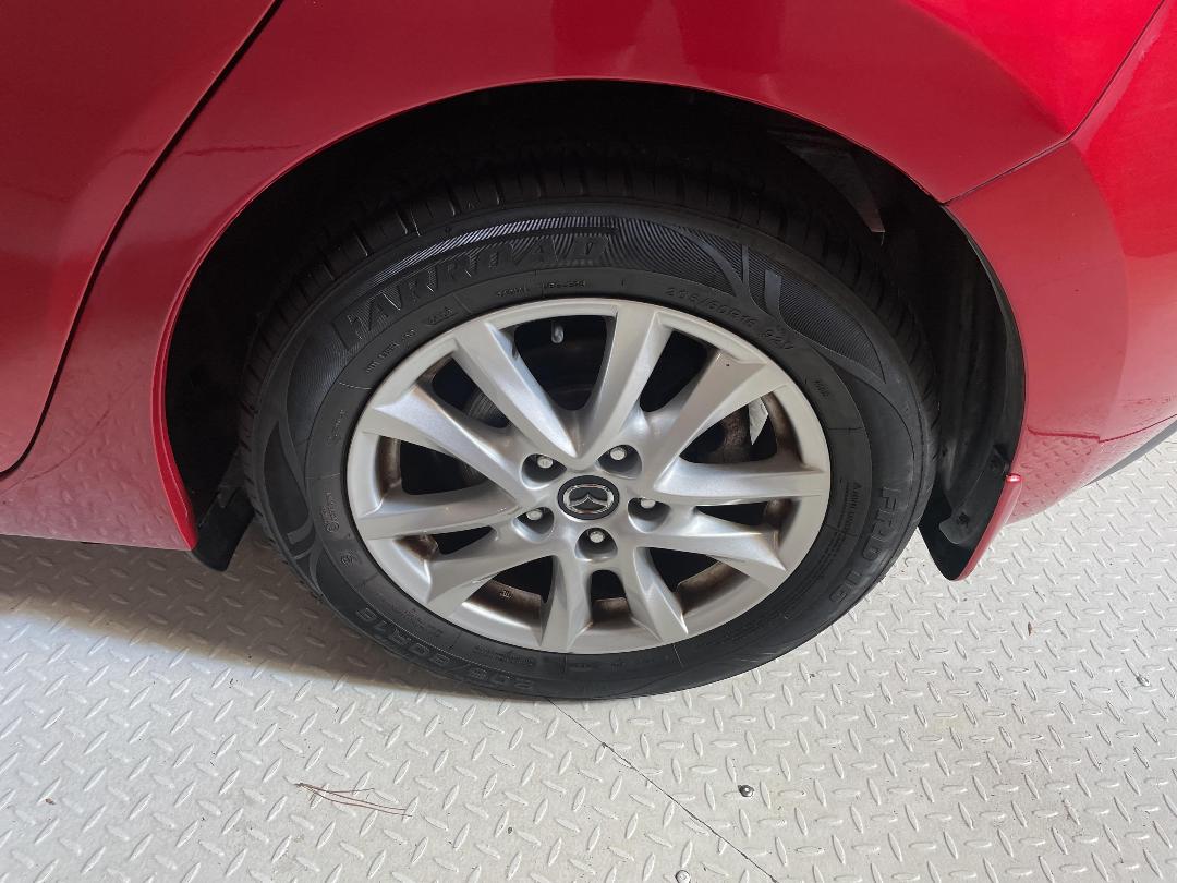 Photo '11' of Mazda Axela Photo '11' of Mazda Axela