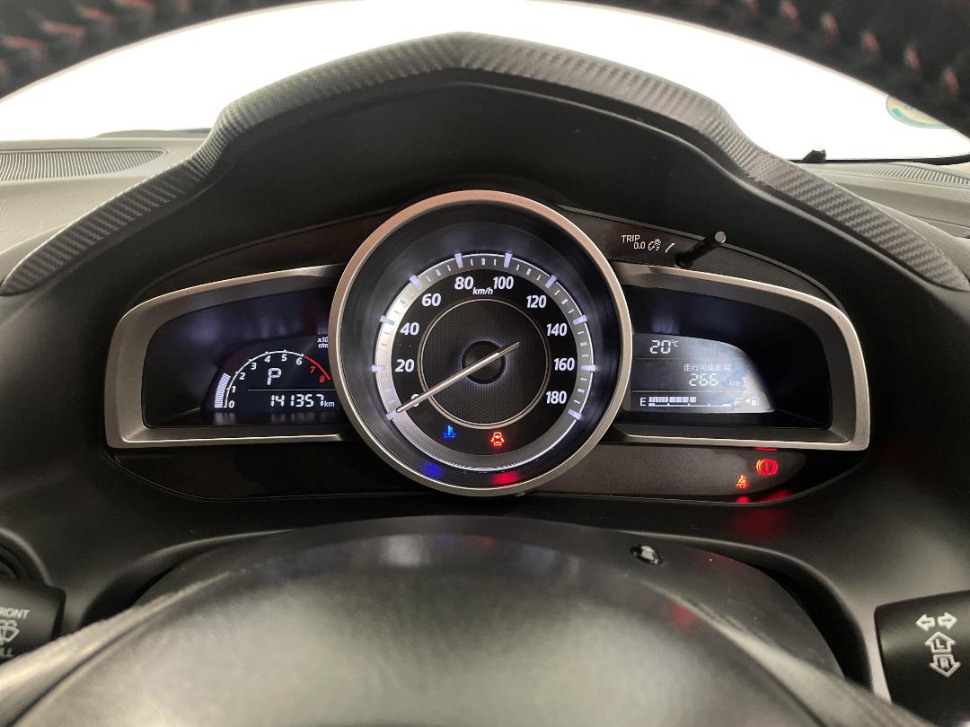 Photo '21' of Mazda Axela Photo '21' of Mazda Axela