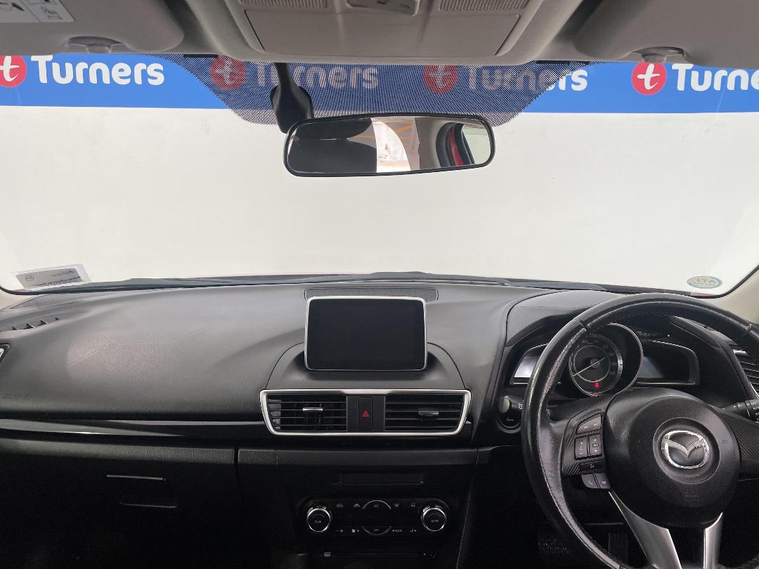 Photo '17' of Mazda Axela Photo '17' of Mazda Axela