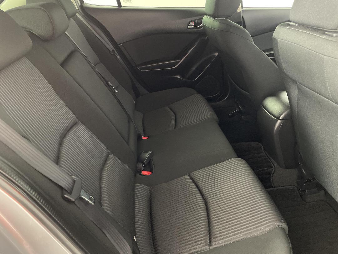 Photo '20' of Mazda Axela Photo '20' of Mazda Axela