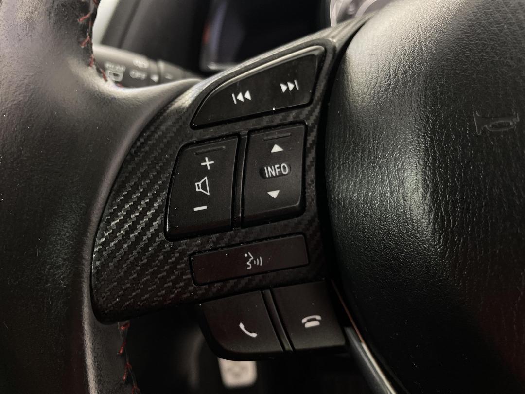 Photo '25' of Mazda Axela Photo '25' of Mazda Axela