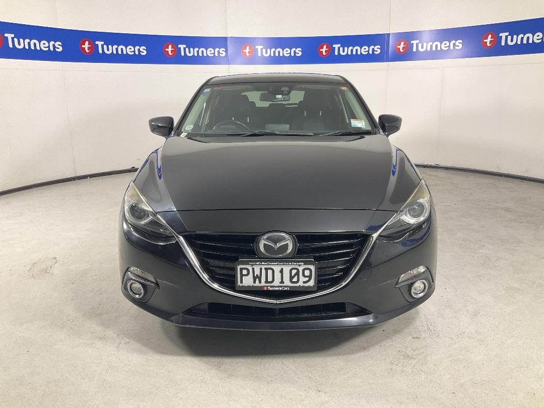 Photo '2' of Mazda Axela